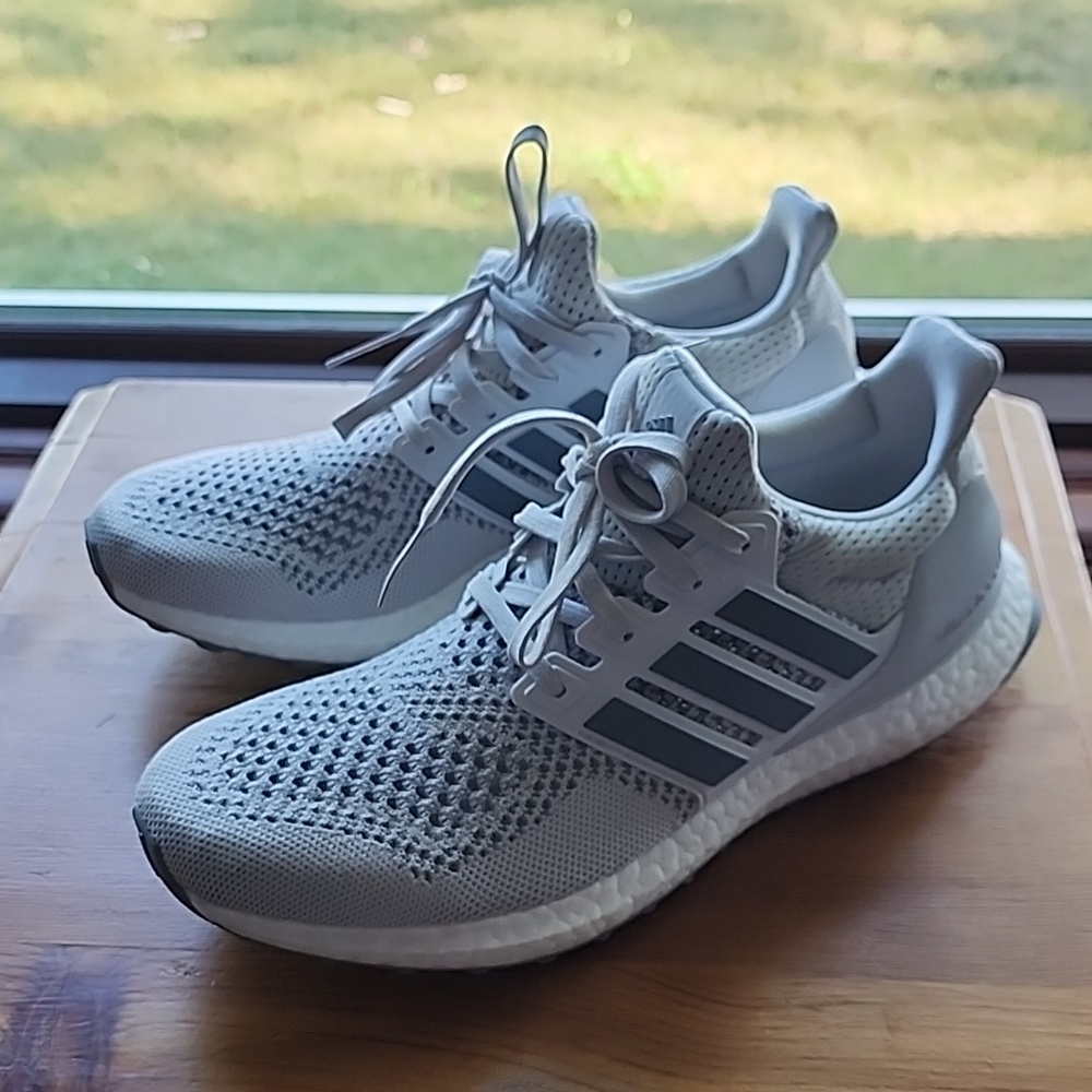Ultraboost 1.0 - Grey/ white